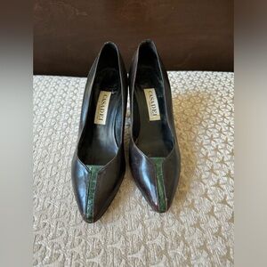 Casadei  vintage shoes heal leather made In Italy size 35